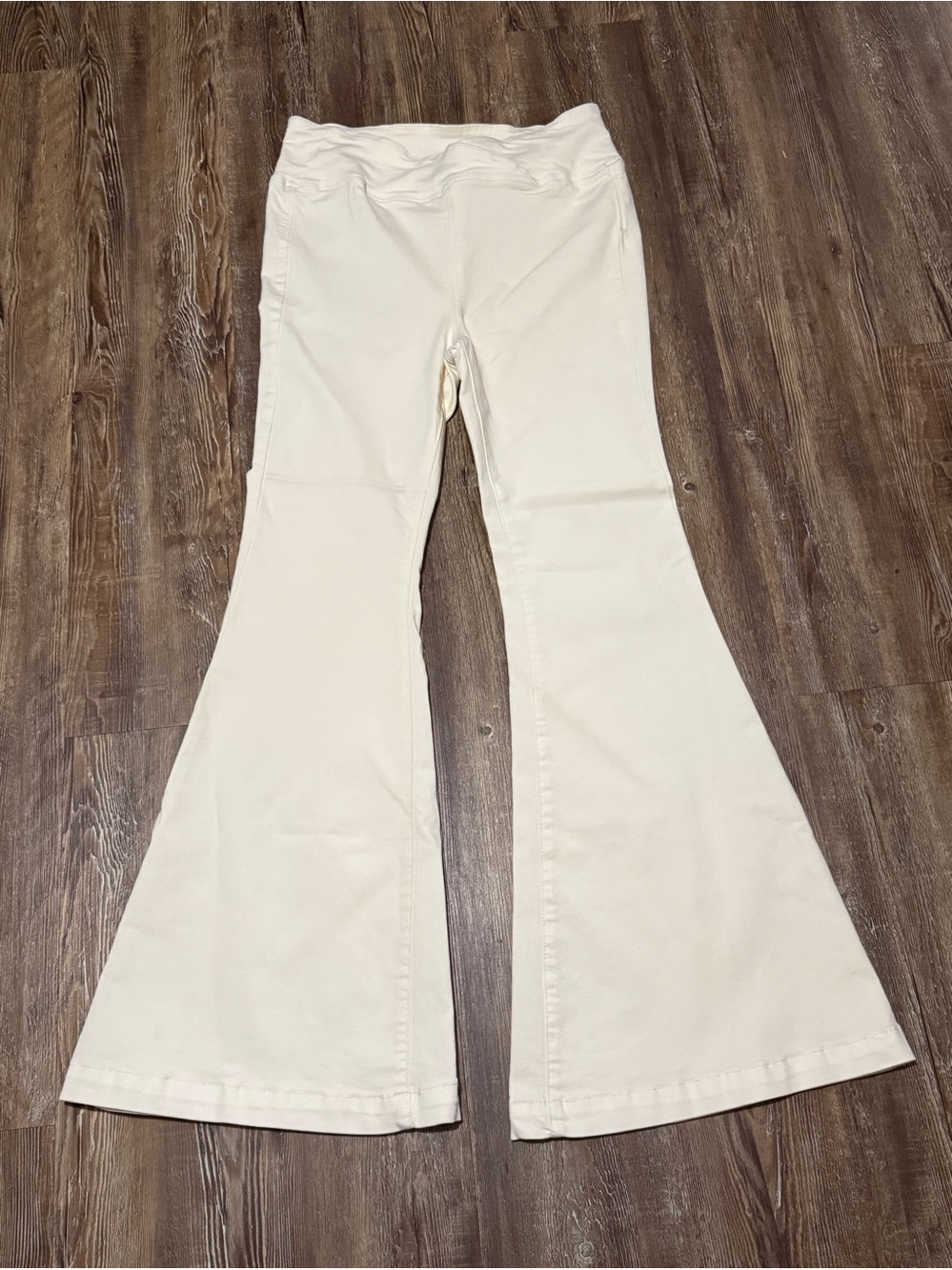 We The Free Venice Beach Flare Jeans Women's 30 Pull On Stretchy in Off White